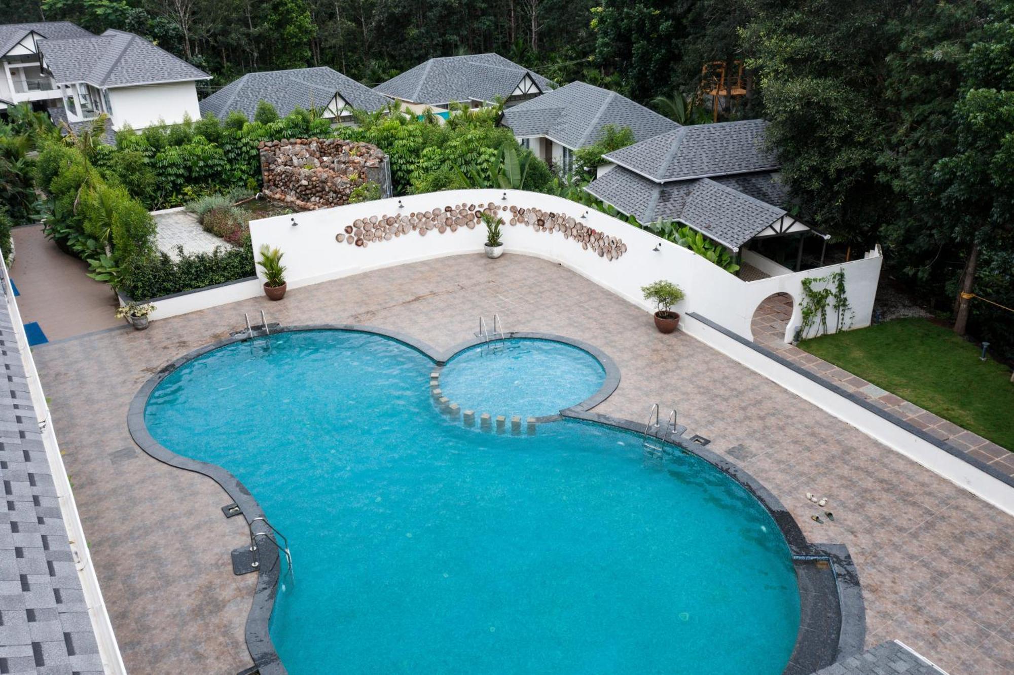Inventree Aranya Resort & Spa Madikeri Luaran gambar
