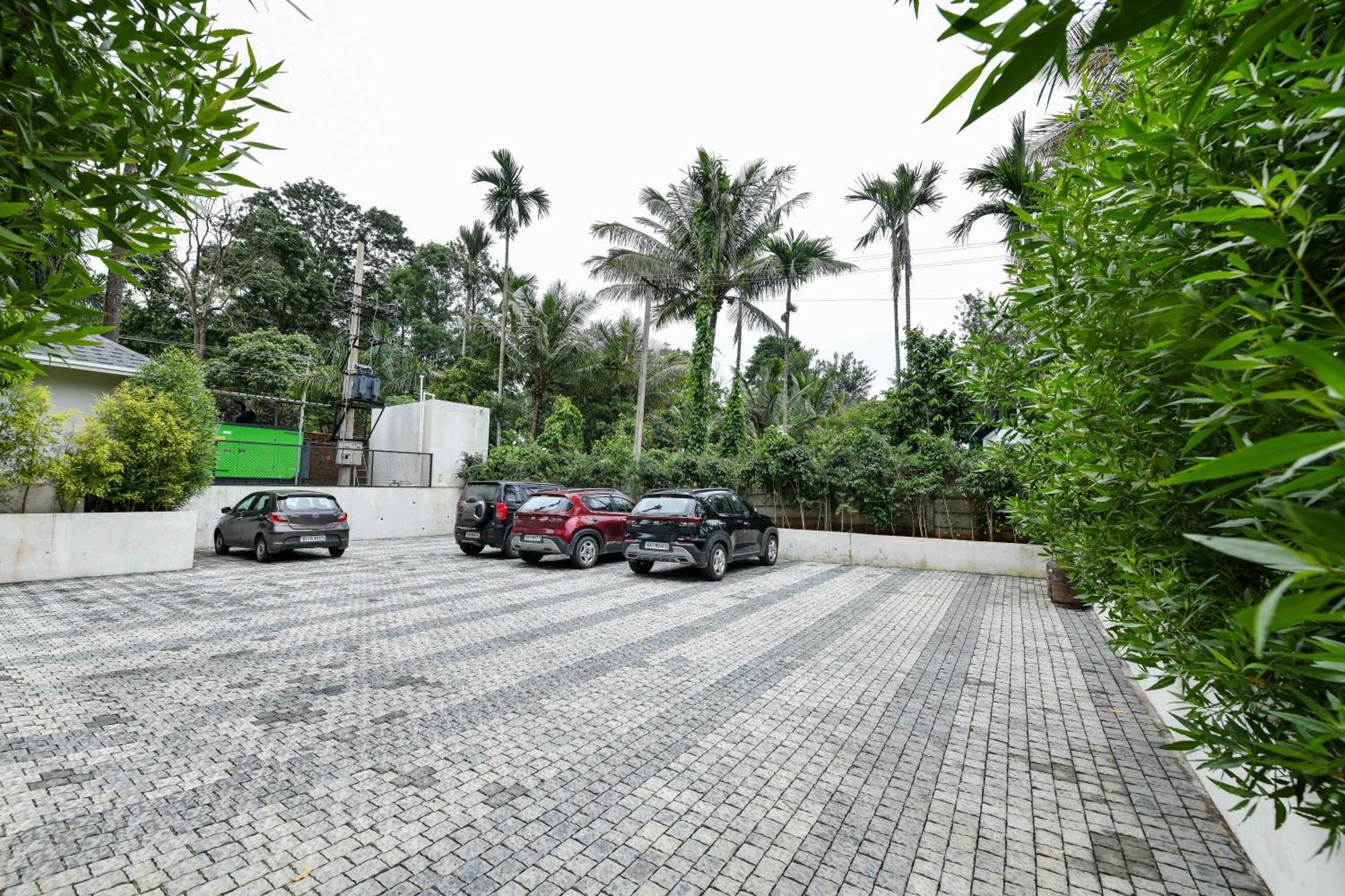 Inventree Aranya Resort & Spa Madikeri Luaran gambar